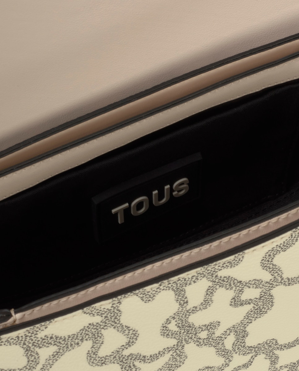 Mala a Tiracolo Média com Fecho Metálico e Aba Preto-5