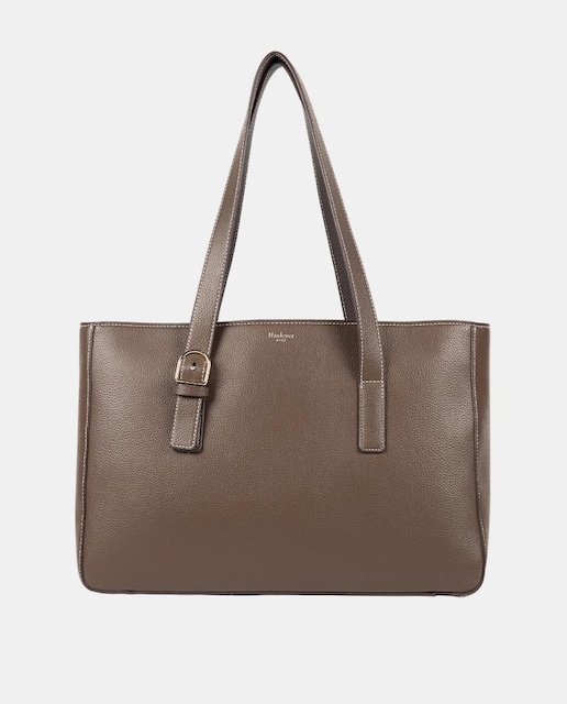 Imagen 0 de Bolso de mujer en formato shopping cartera con asa mano-hombro.