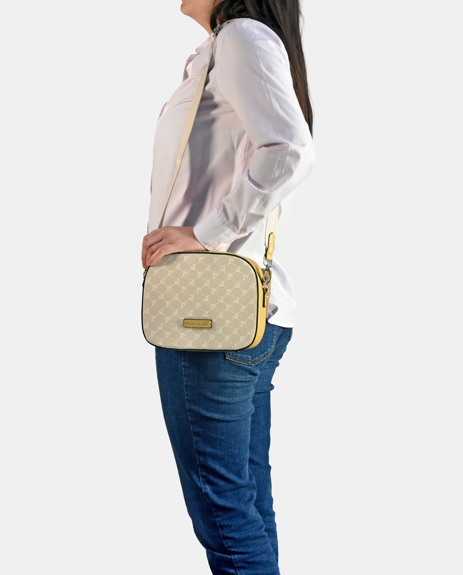 Mala Crossbody com Alça de Tiracolo Larga em Lona P.U. e Logótipo Amarelo-4