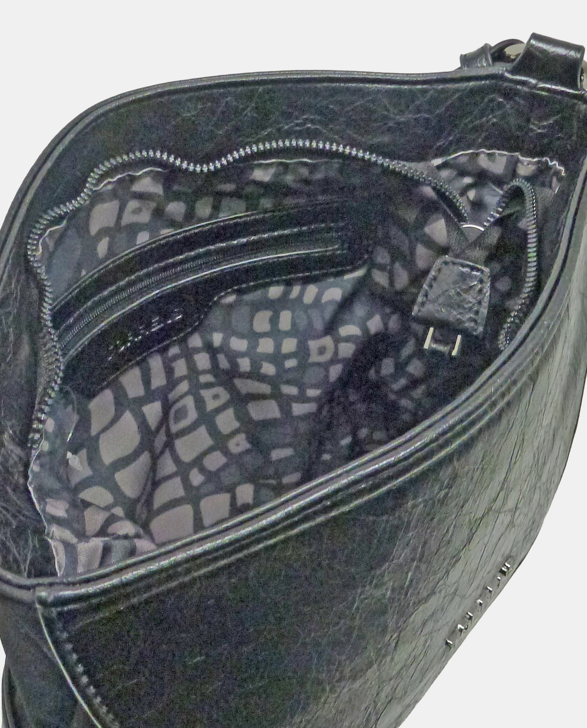 Mala Hobo com Alça Amovível Preto-3