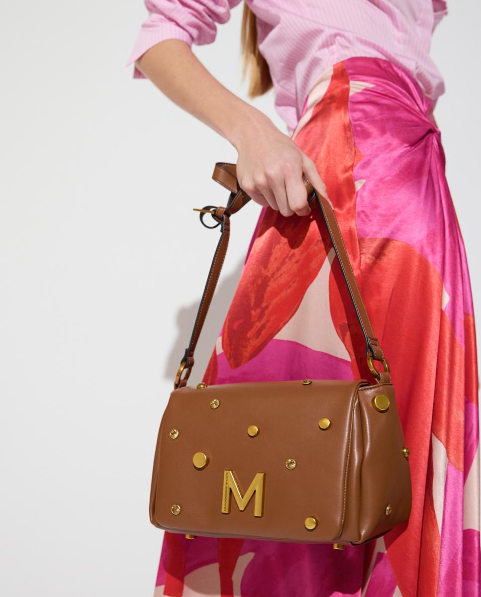 Bolso bandolera con solapa y remaches variados - Lola Casademunt - Marrón claro Marrón claro-10