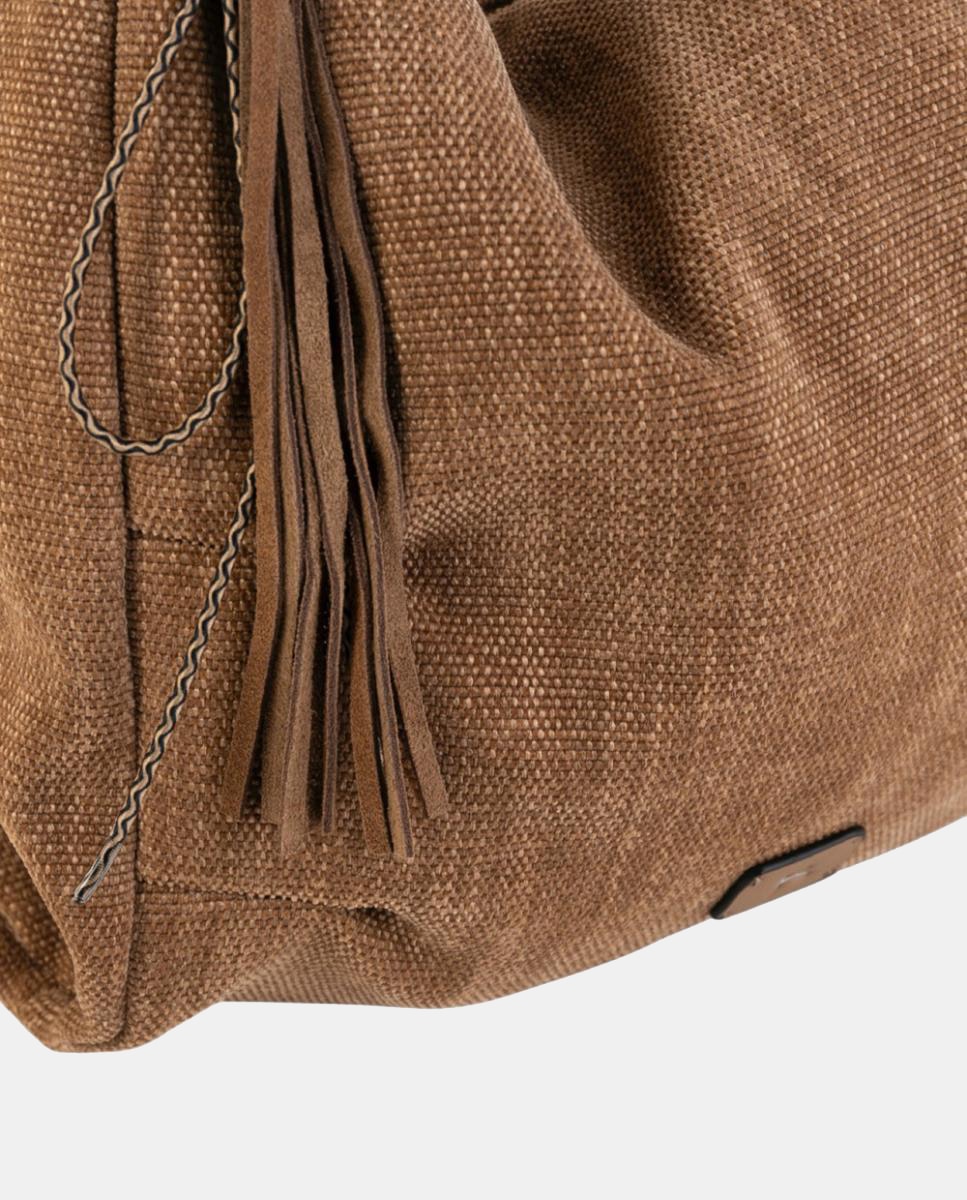 Mala Hobo Grande em Tecido Texturizado com Alça Acolchoada Bege-3