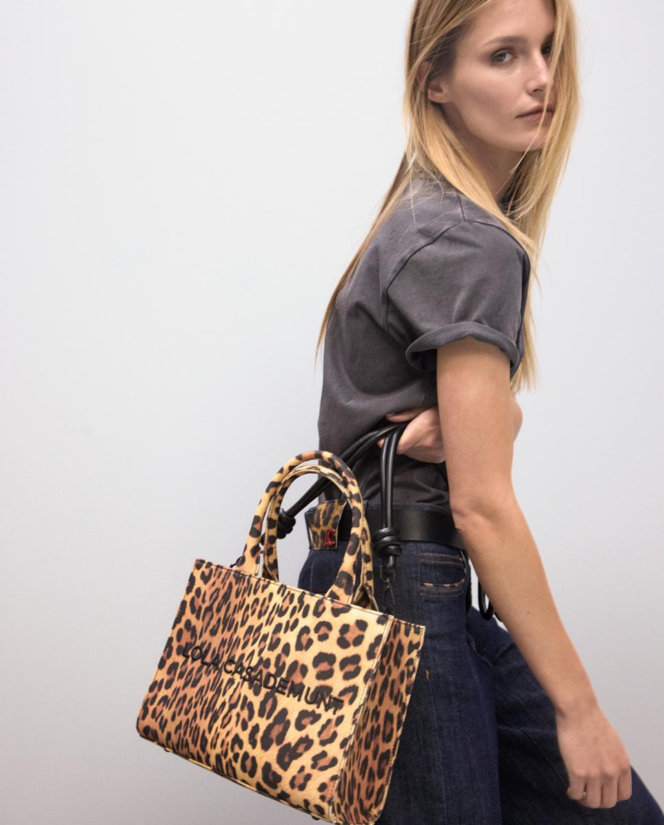 Mini Mala Shopper em Tecido com Animal Print de Leopardo Castanho-claro-10