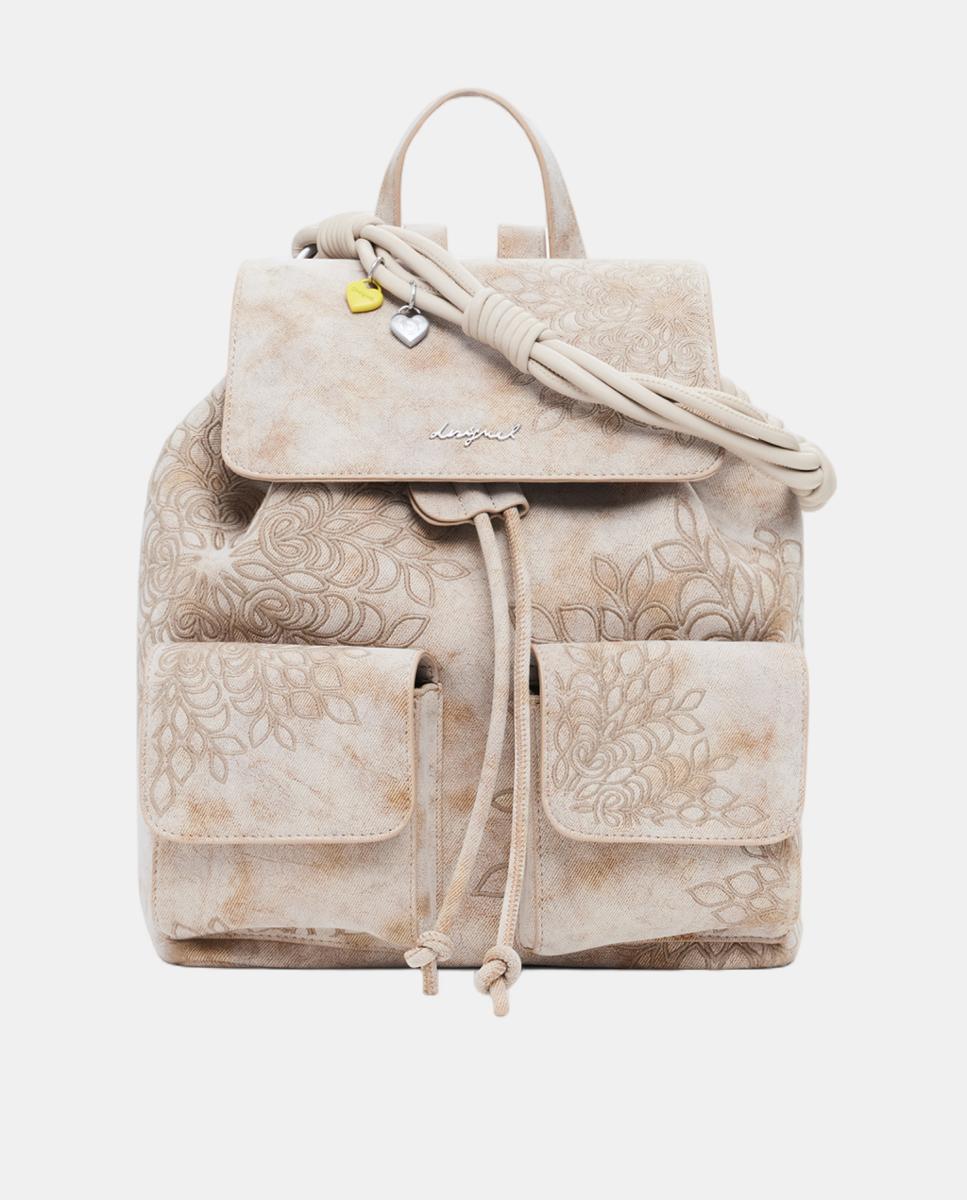 Imagem 0 de Mochila Pequena com Bordados