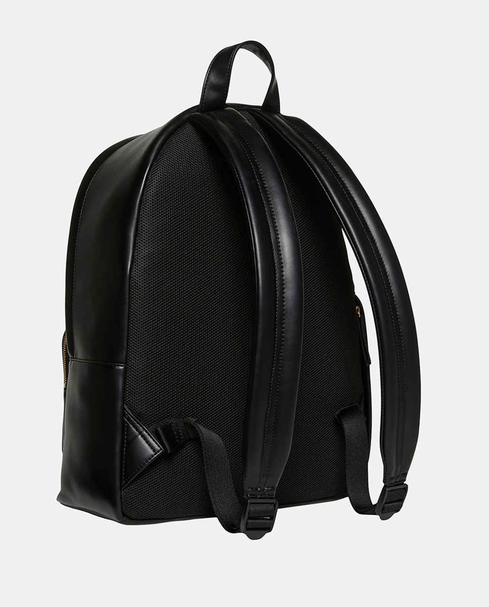 Mochila com Logótipo CK a Condizer Preto-3