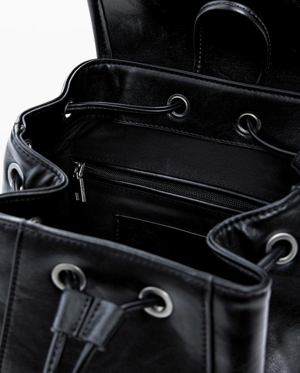 Mochila Média com Efeito de Pele com Textura Preto-6
