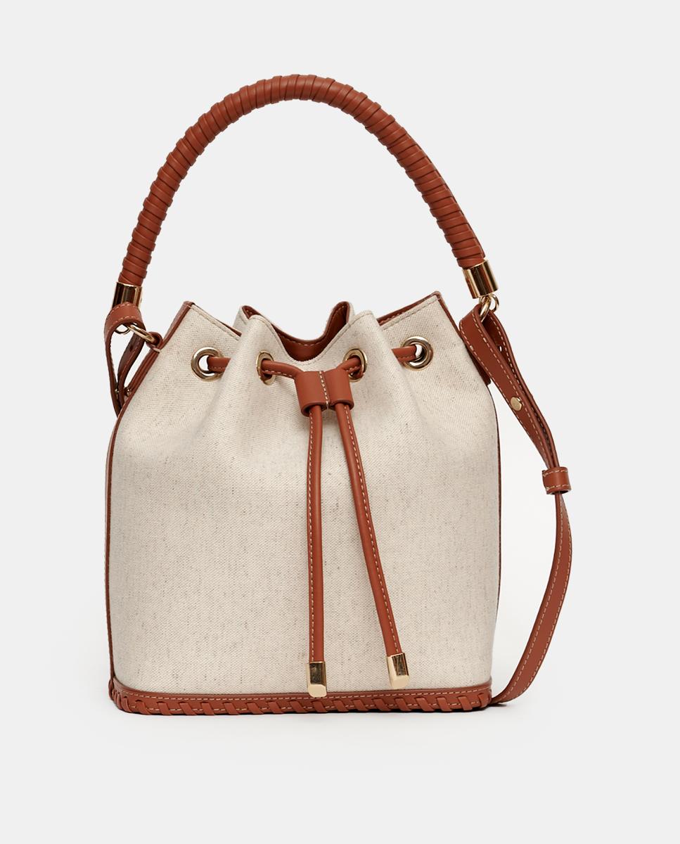 Imagem 0 de Mala de Mão Grande Tipo Bucket em Pele Combinada com Linho e com Alça de Tiracolo - Caramelo