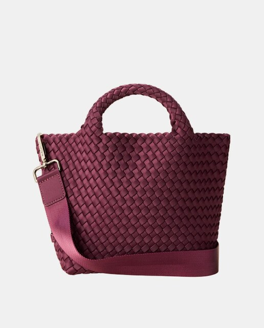 Imagem 0 de Mala Tipo Tote Pequena Entrançada Modelo St Barths