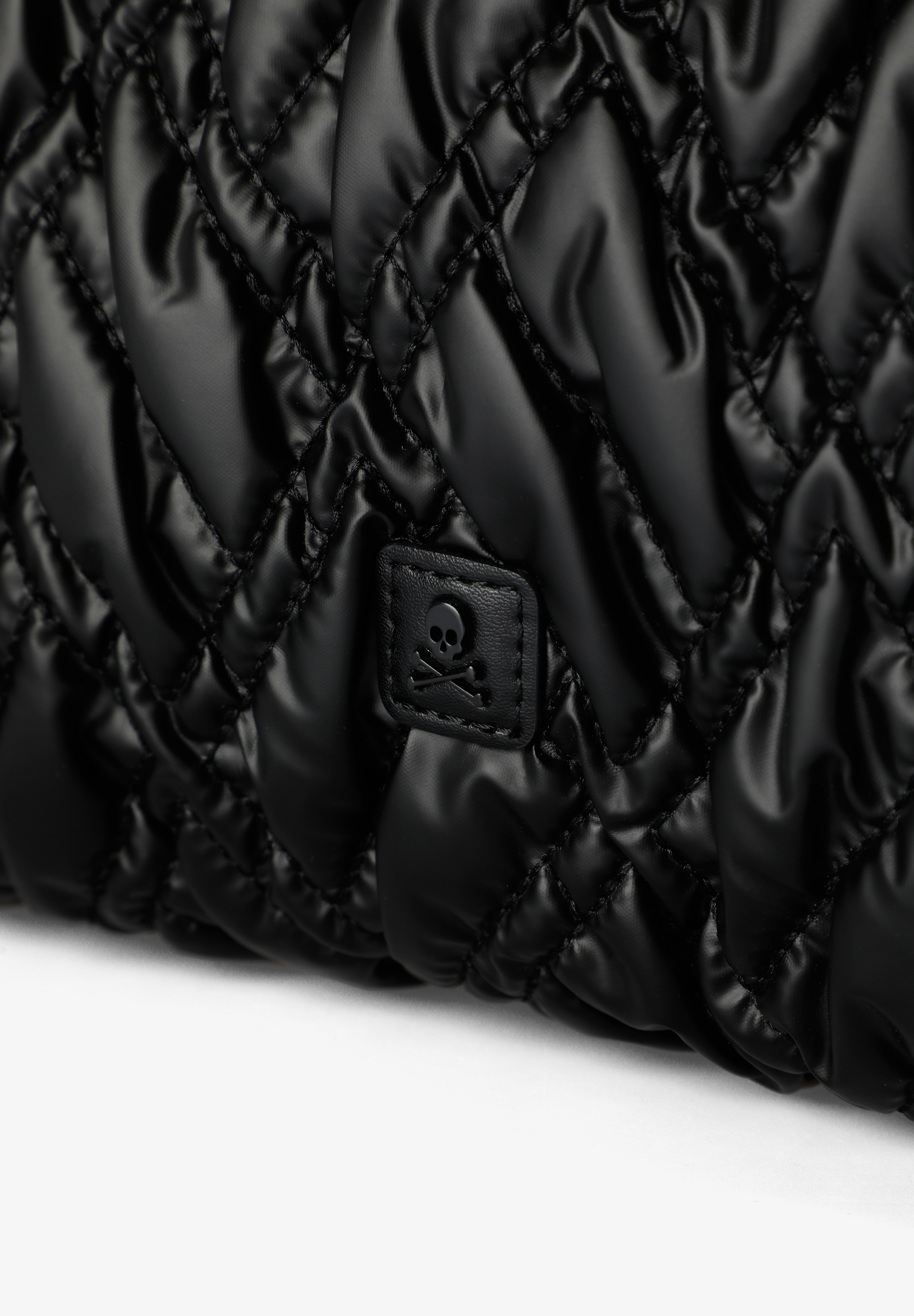 Shopper Acolchoado com Botão Magnético Preto-5