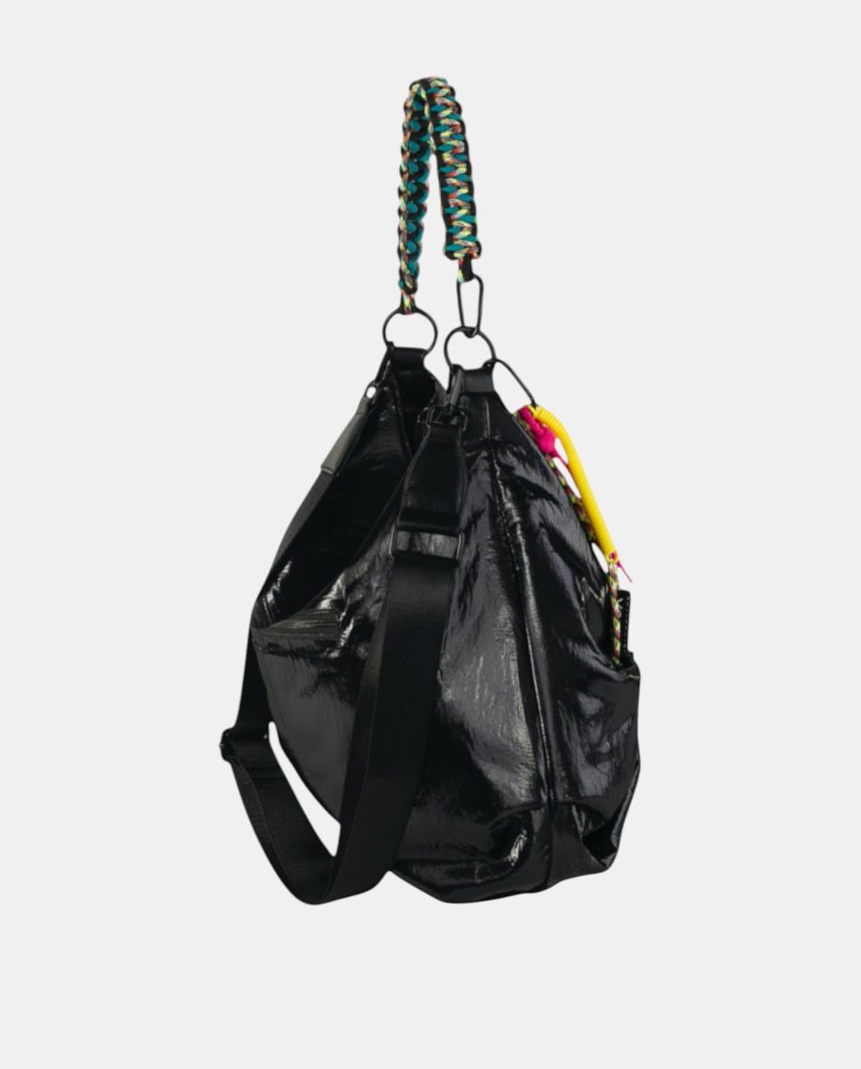Mala Hobo Espaçosa de Nylon em Acabamento Crinkle com Fecho de Correr e Alça Entrelaçada Preto-2