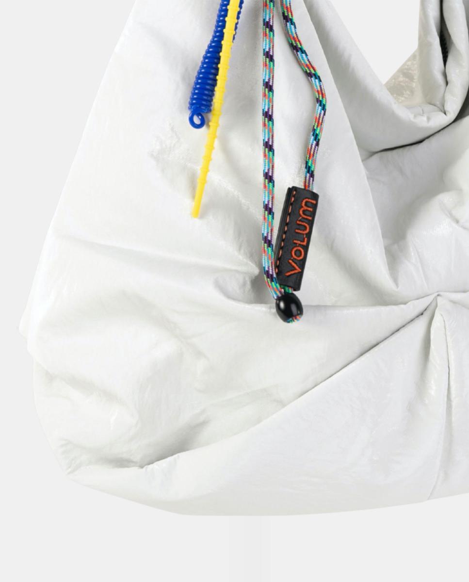 Bolso hobo espacioso de nylon en acabado crinkle con cremallera y asa entrelazada - Volum - Blanco Blanco-2