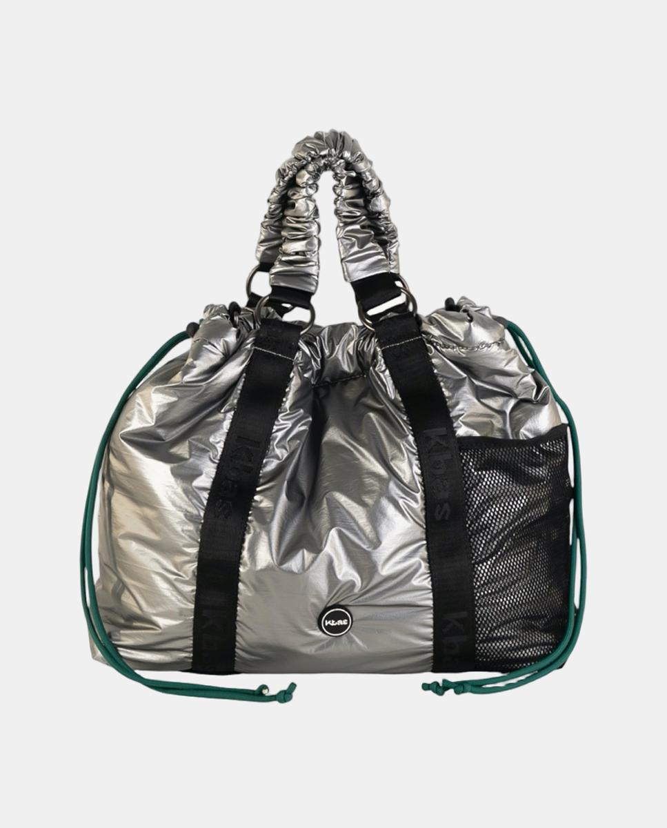 Imagem 0 de Mala Tipo Tote Larga em Tecido Ligeiro com Fecho Combinado e Bolsos Exteriores