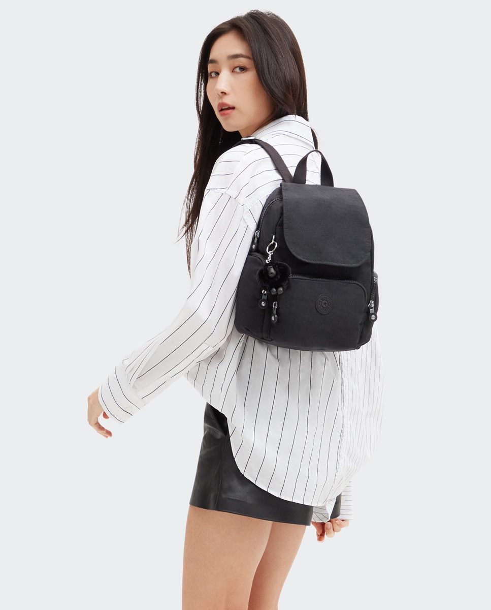 Mochila Mini com Bolsos e Correias Ajustáveis Preto-2