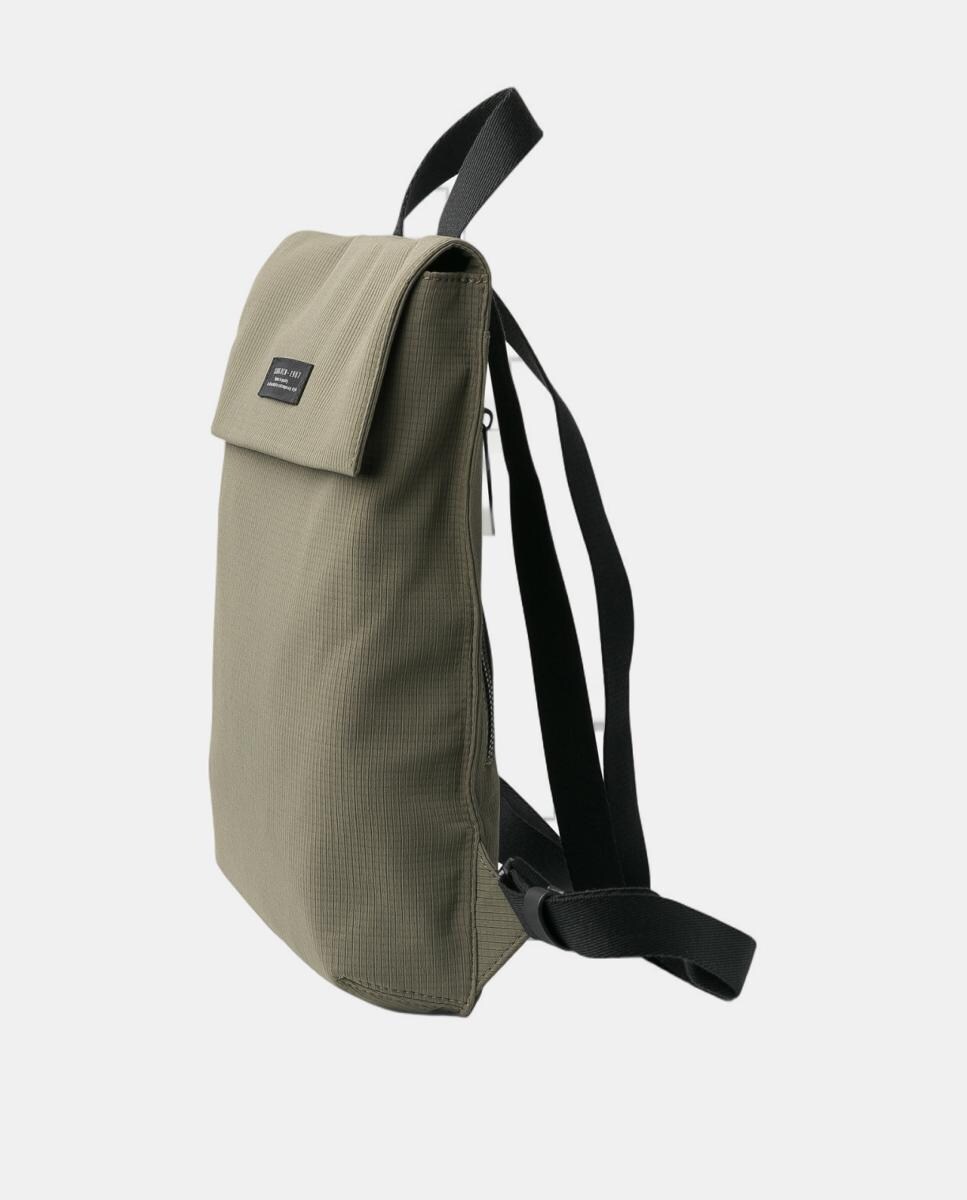 Mochila Ligeira Caqui-2