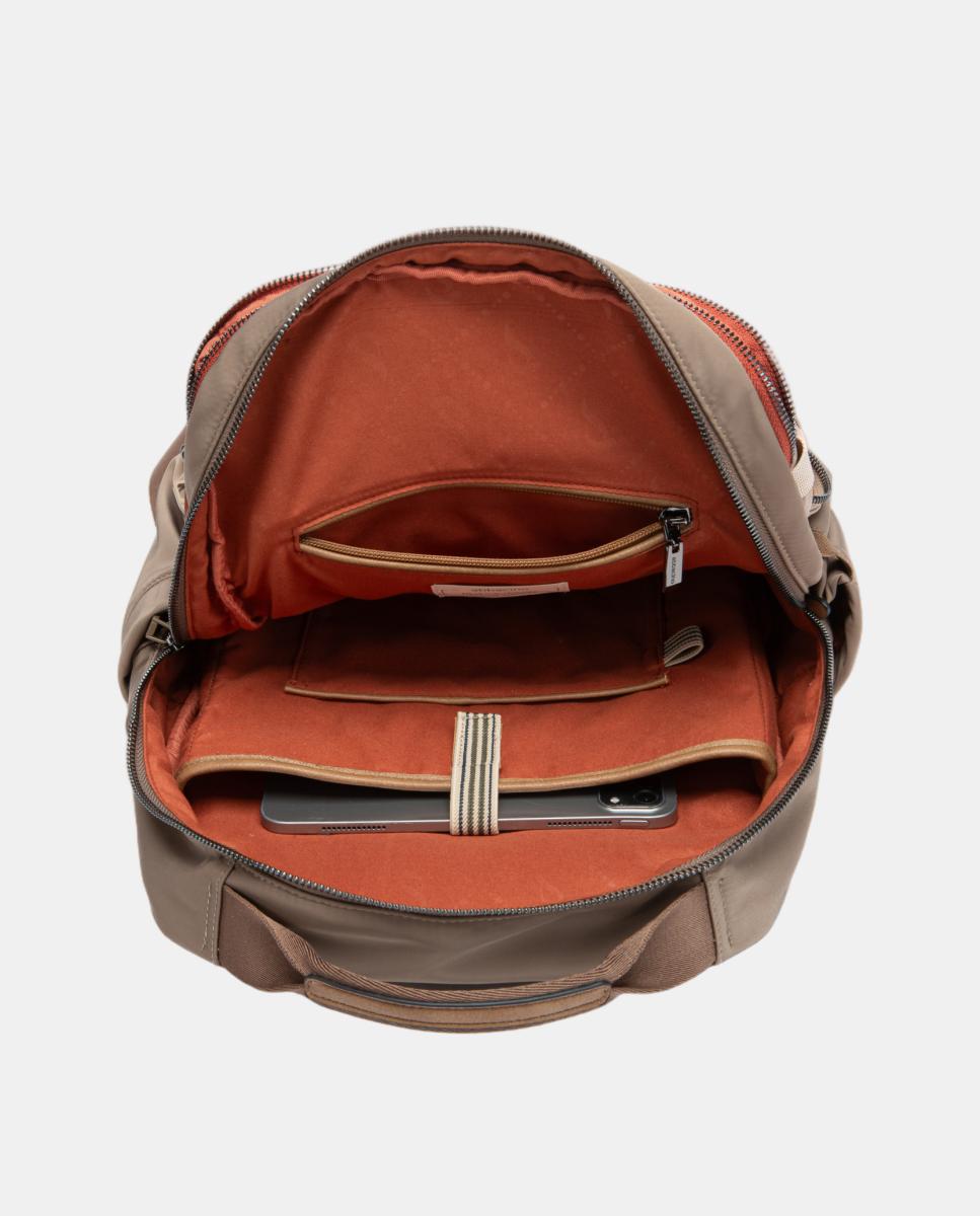 Mochila em Materiais Reciclados Bege-5