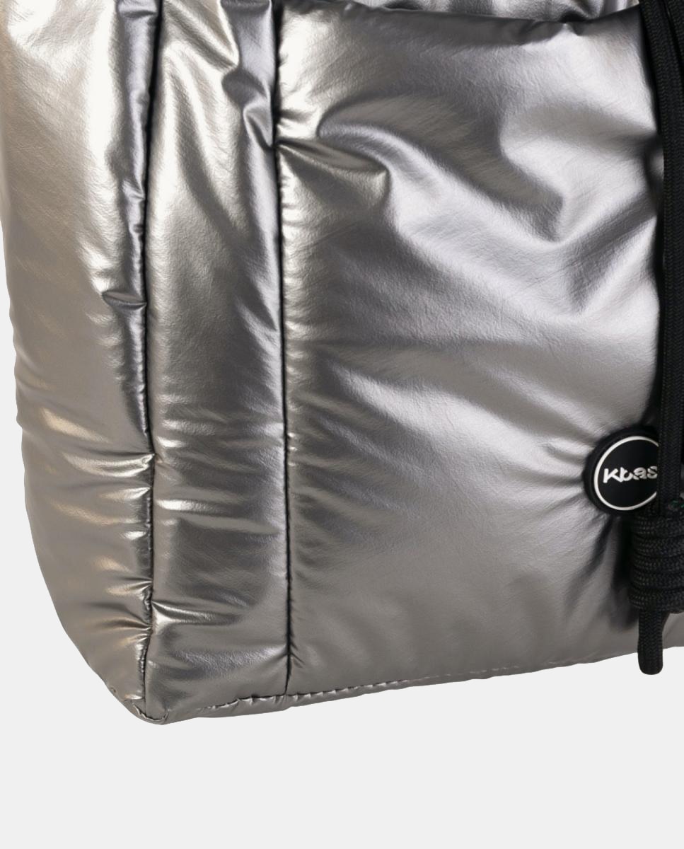 Mochila Urbana Larga em Tecido Técnico Ligeiro com Correias Ajustáveis e Bolsos Exteriores Prata-3