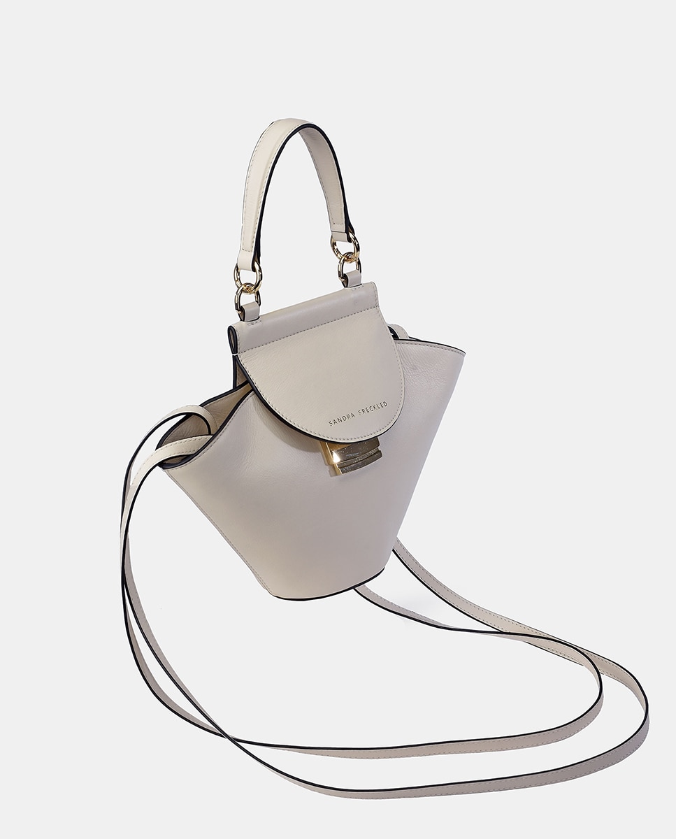 Mala Crossbody em Pele Lisa com Alça de Mão e Aba Bege-2