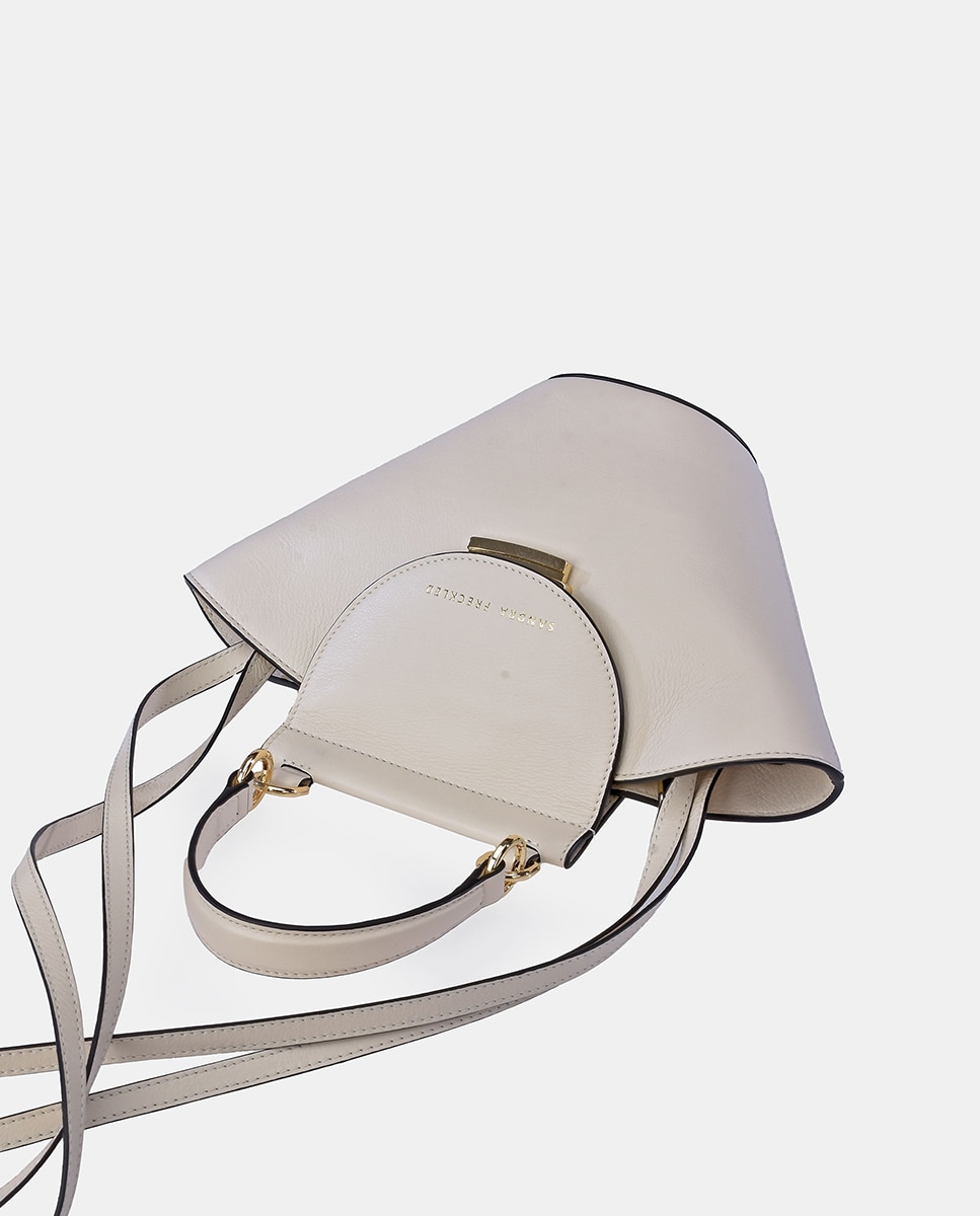 Mala Crossbody em Pele Lisa com Alça de Mão e Aba Bege-3