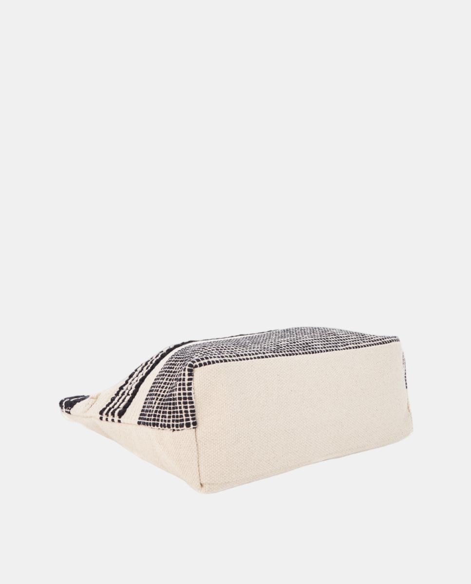 Cesta de Praia com Bordado às Riscas Preto-4