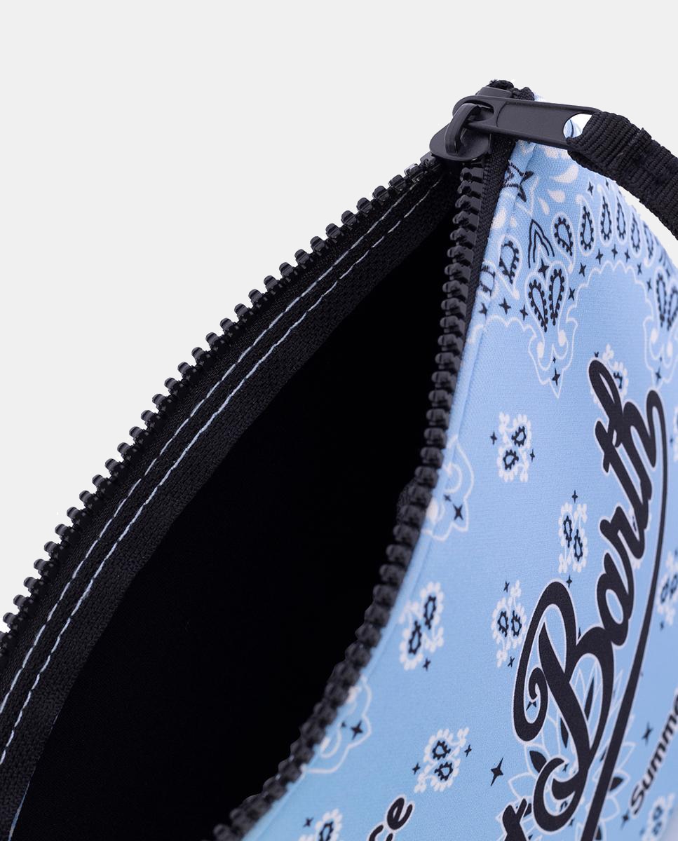 Nécessaire em Tecido de Neopreno com Estampado de Bandana, Fecho de Correr e Logótipo à Frente Azul-4