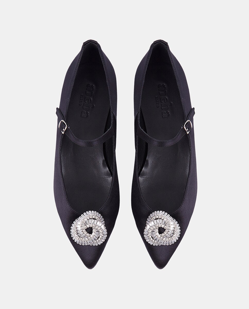 Sapatos de Presilha Knot de Cetim com Adorno de Cristais Preto-4