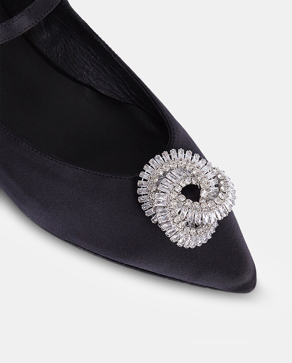 Sapatos de Presilha Knot de Cetim com Adorno de Cristais Preto-6