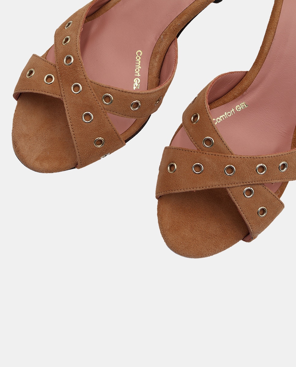 Sandálias com Tachas Easy Mule Castanho Whisky-3