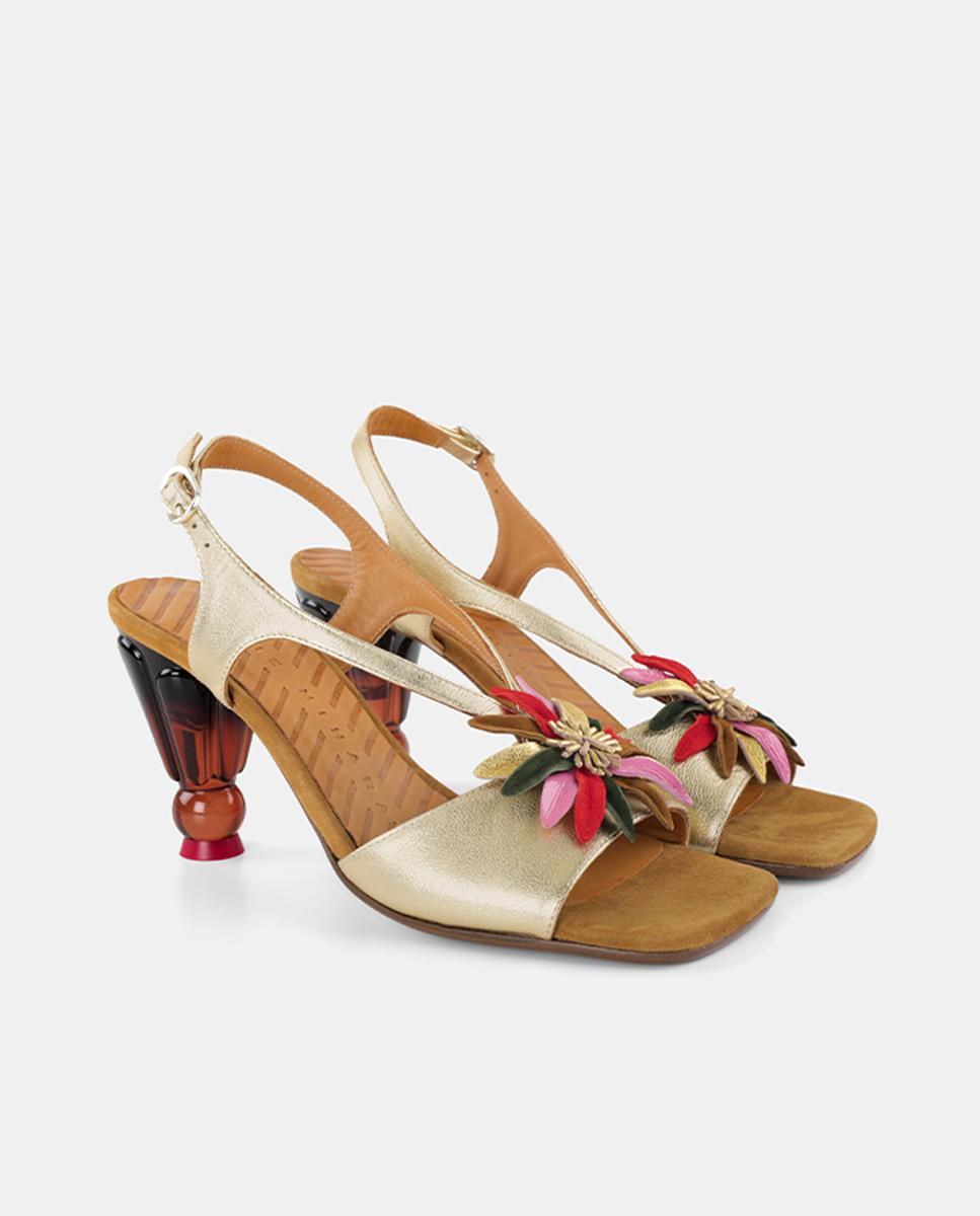 Sandálias em Pele com Flor Multicolor e Salto de 70 mm - Champanhe Prata-2