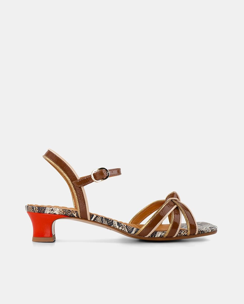 Imagem 0 de Sandálias em Pele com Salto Quadrado