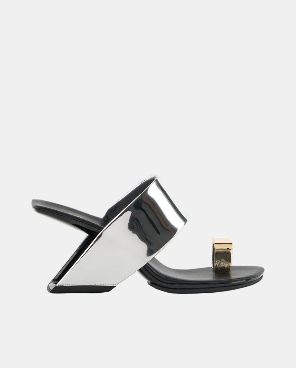 Imagem 0 de Sandálias com Salto Loop