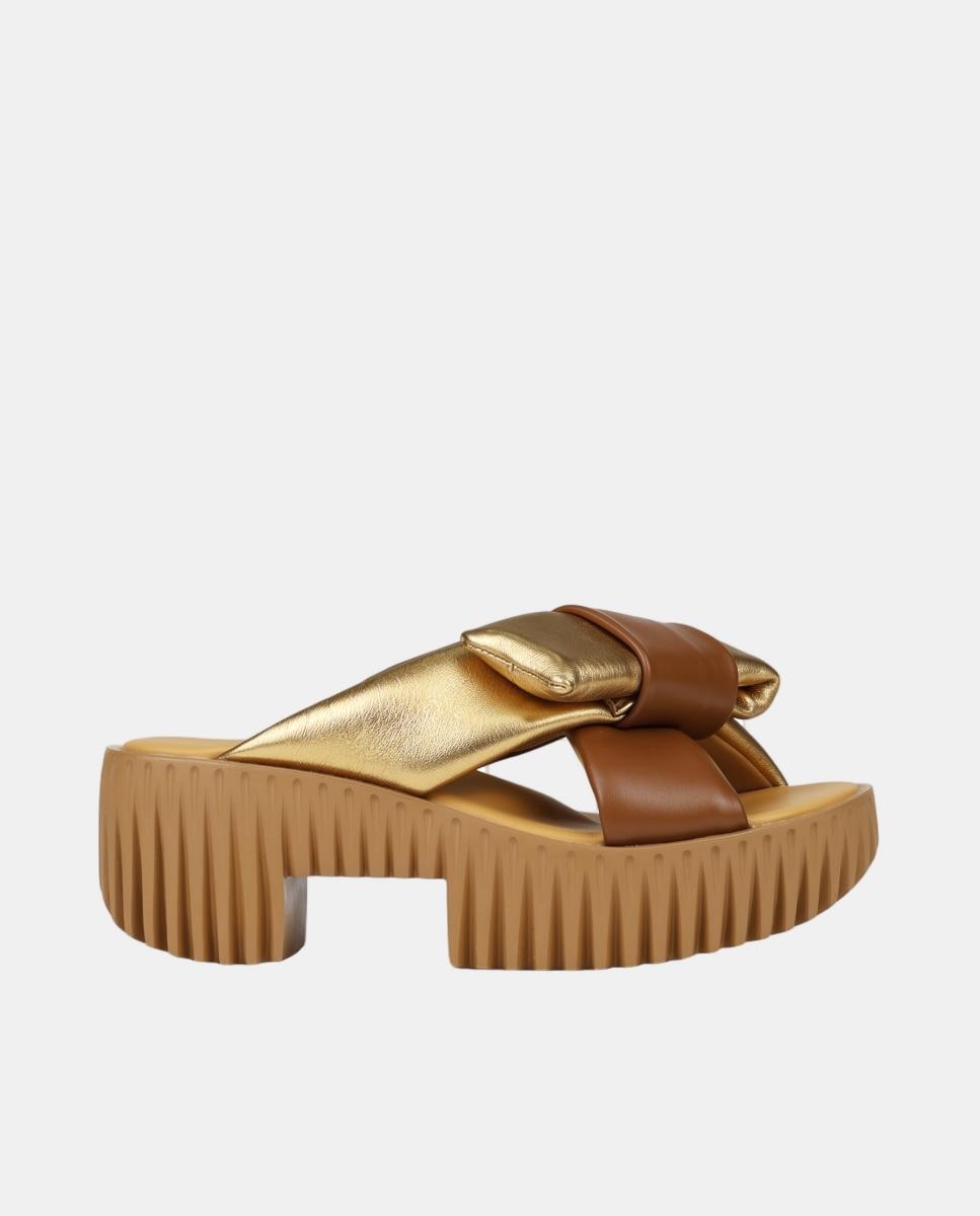 Imagem 0 de Sandálias em Pele com Plataforma Cruzada e Laço de Adorno na Parte Superior