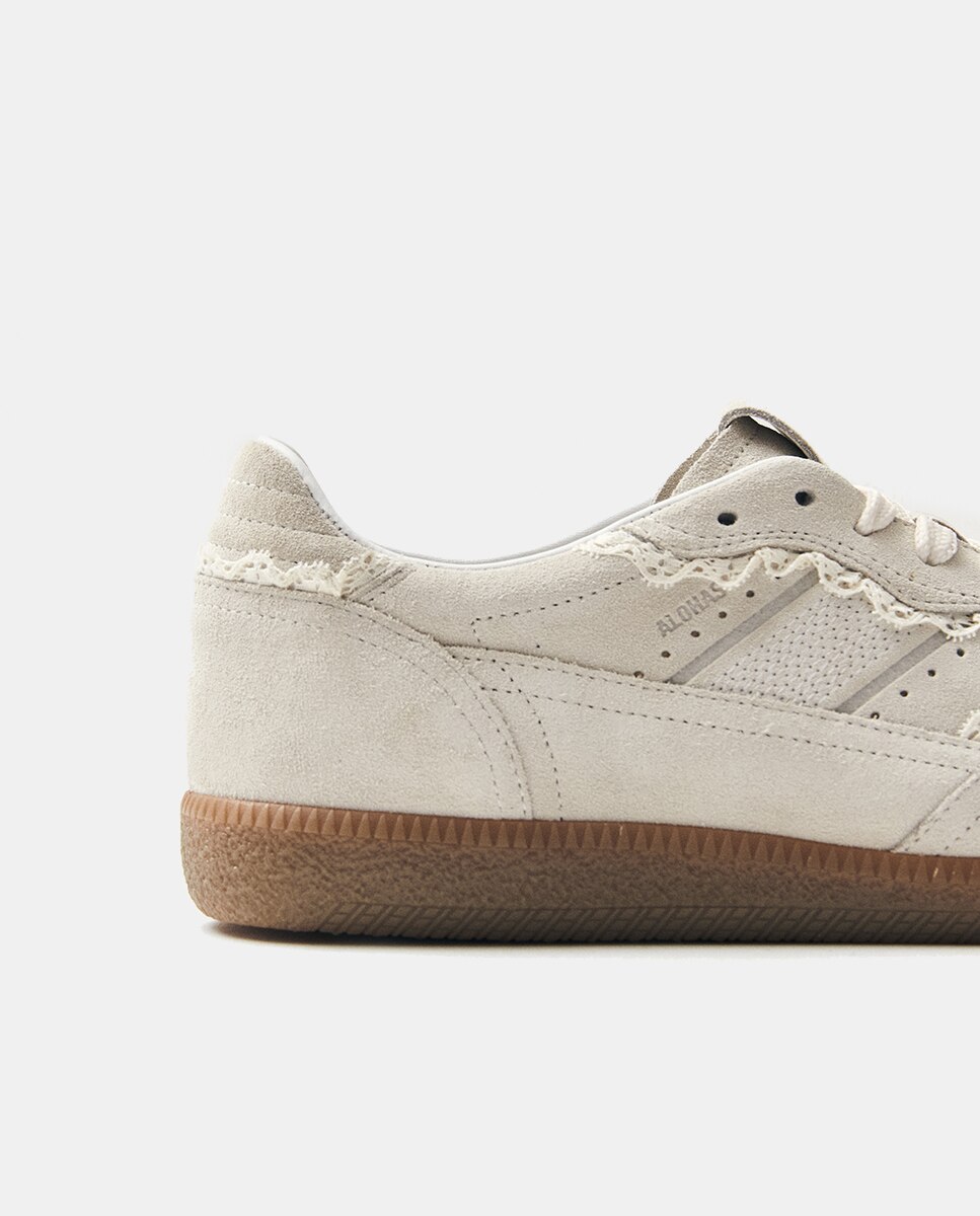 Sapatilhas de Camurça Creme-3