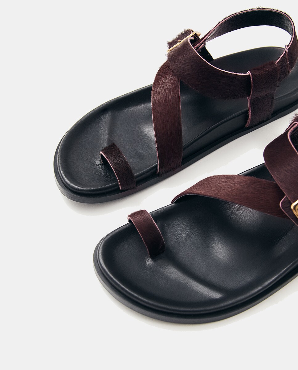 Sandálias de Pelo de Pónei Beringela-6