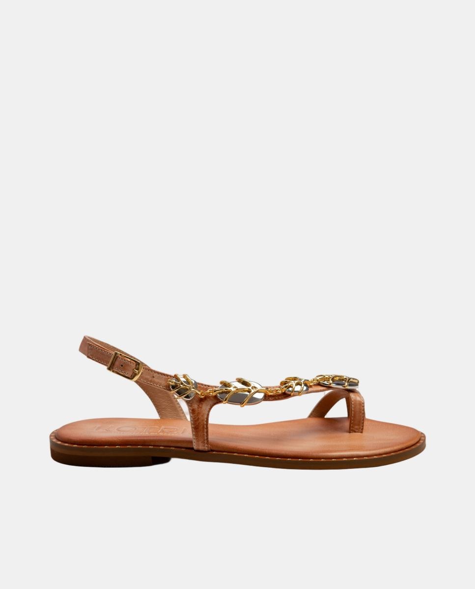 Imagem 0 de Sandálias Rasas em Pele com Adornos Dourados