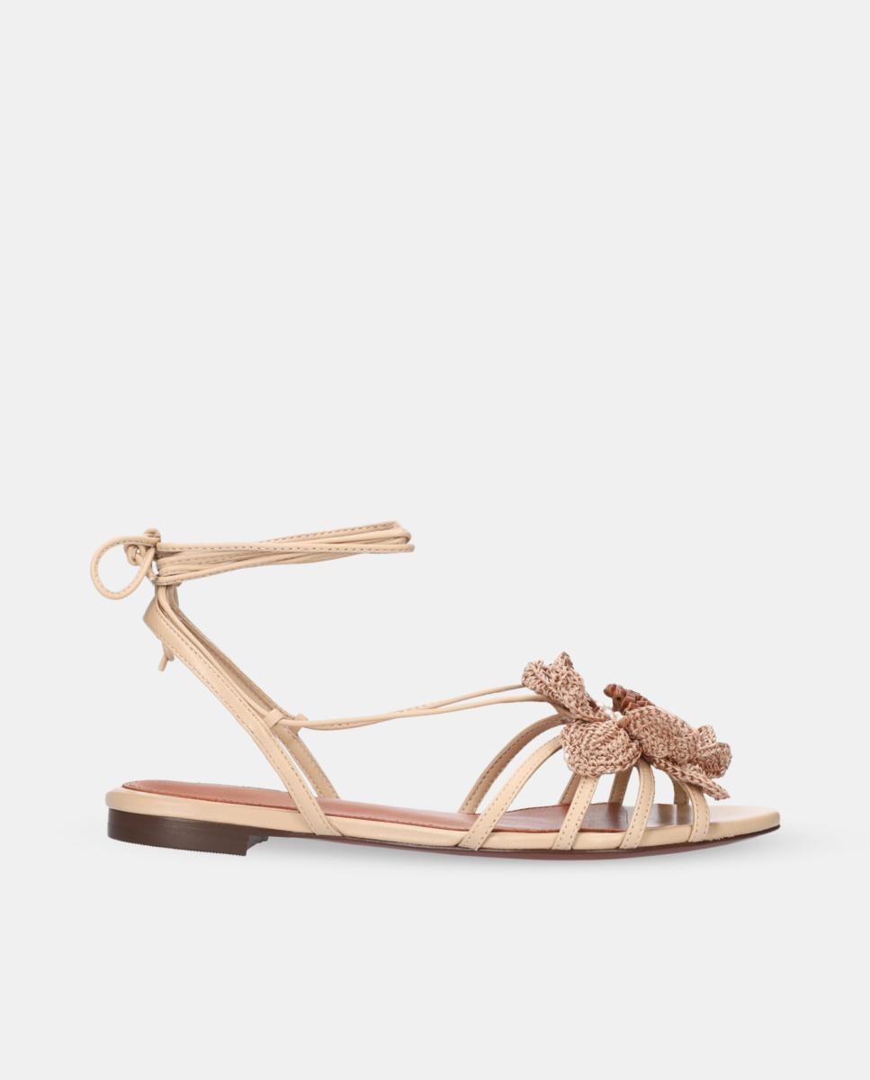 Imagem 0 de Sandálias rasas em pele