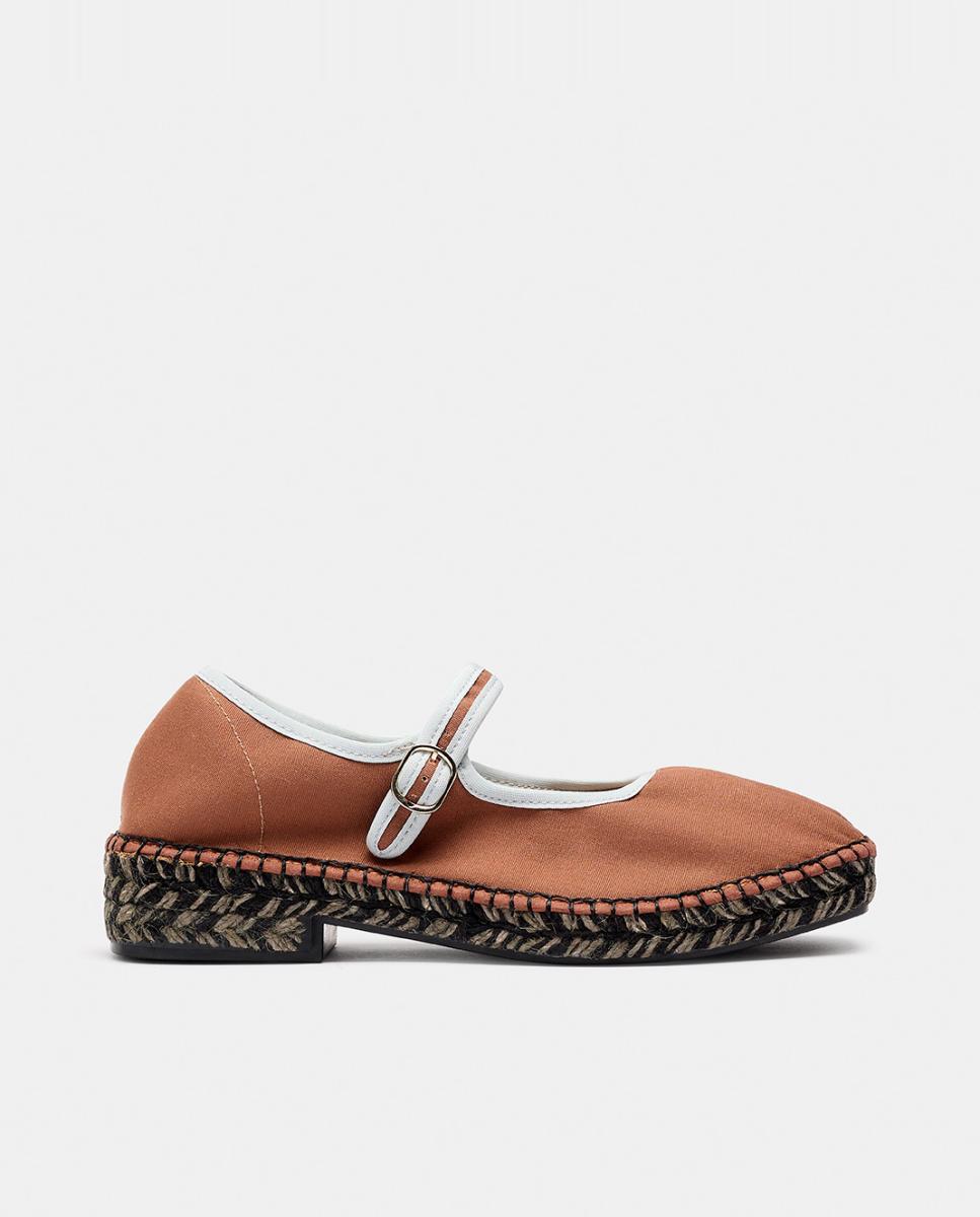 Imagem 0 de Alpercatas Tipo Sapatos de Presilha de Algodão com Debruado em Contraste e Sola Bicolor