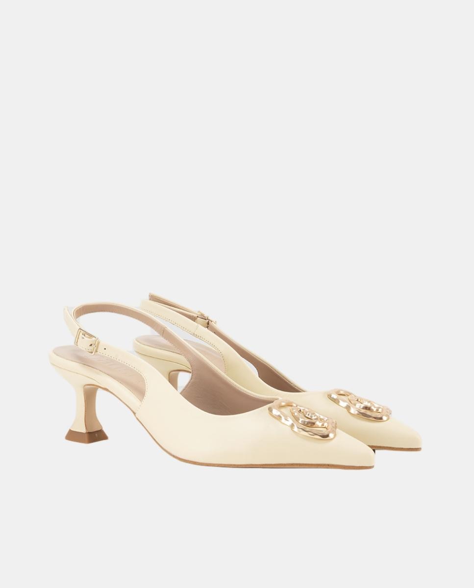 Sapatos de Salto em Napa com Adorno Metálico na Biqueira Amarelo-2