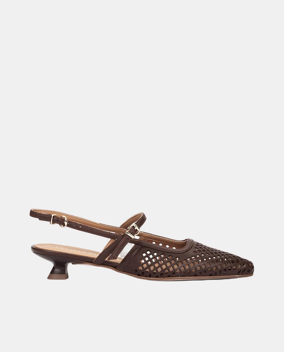 Pedro Miralles - Zapato destalonado de tacón de piel troquelada..