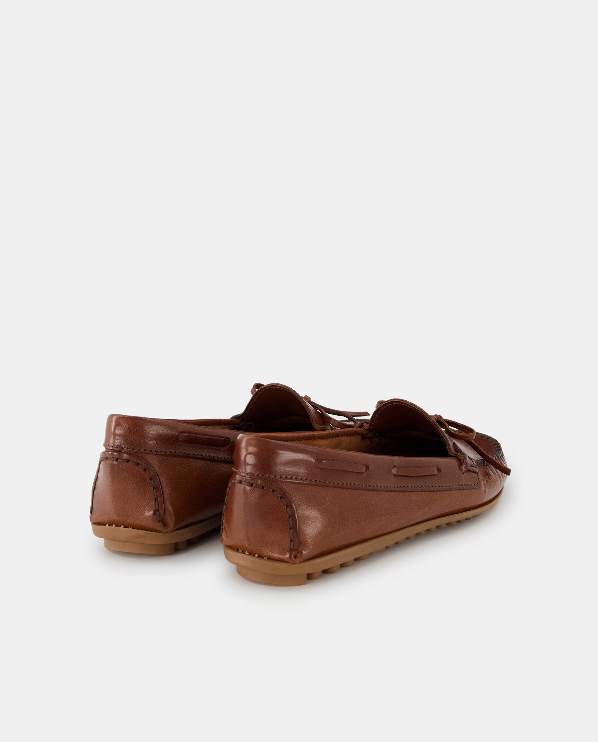 Mocassins com Adorno de Laço, Sola de Borracha e em Pele Castanho-claro-3