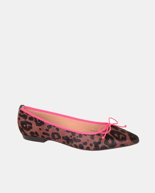Bailarinas de mujer en animal print