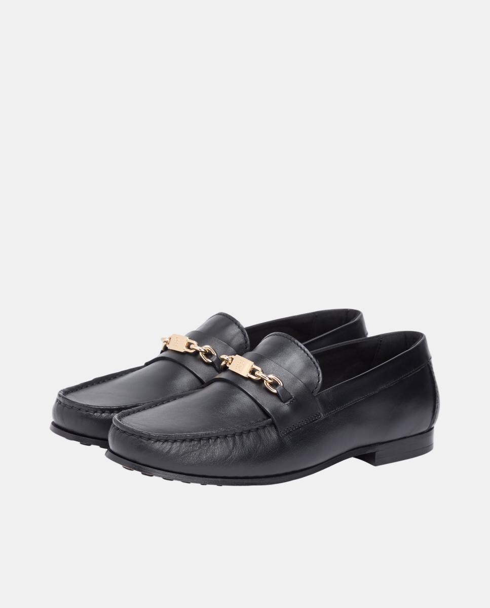 Mocassins em Pele com Corrente Preto-5