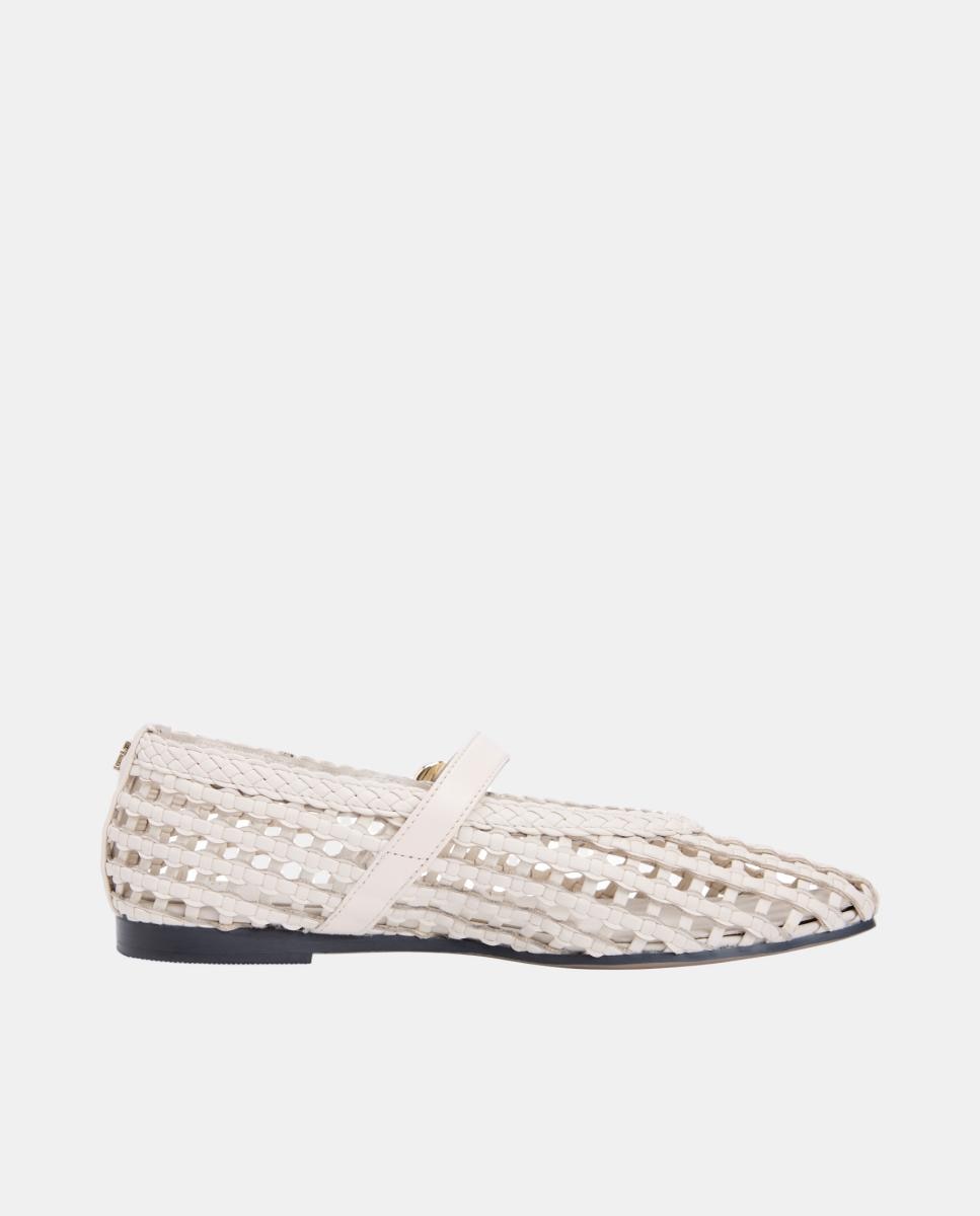 Imagem 0 de Sabrinas em Pele Entrançada