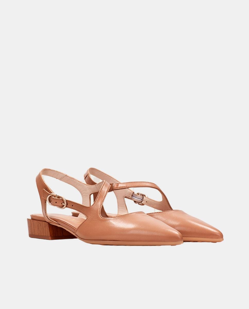Sapatos Rasos em Pele com Tira no Peito do Pé Castanho-claro-2