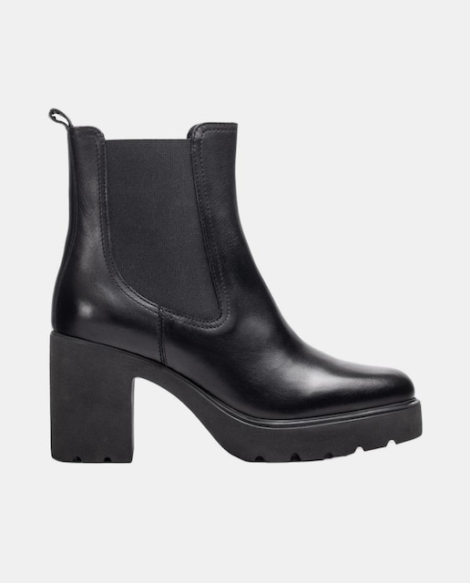 Imagem 0 de Botins Chelsea em Pele com Biqueira Redonda