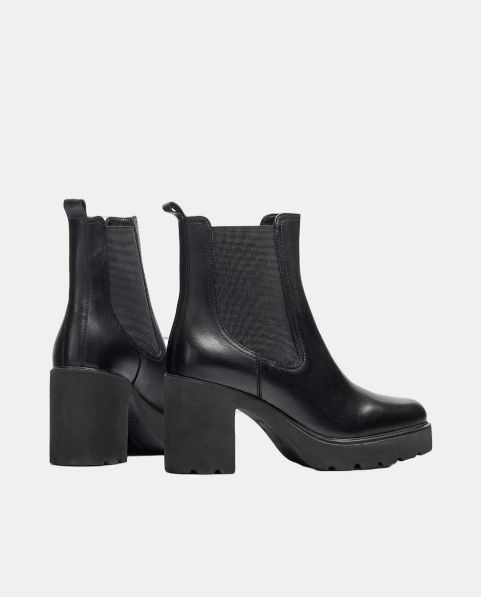 Botins Chelsea em Pele com Biqueira Redonda Preto-3