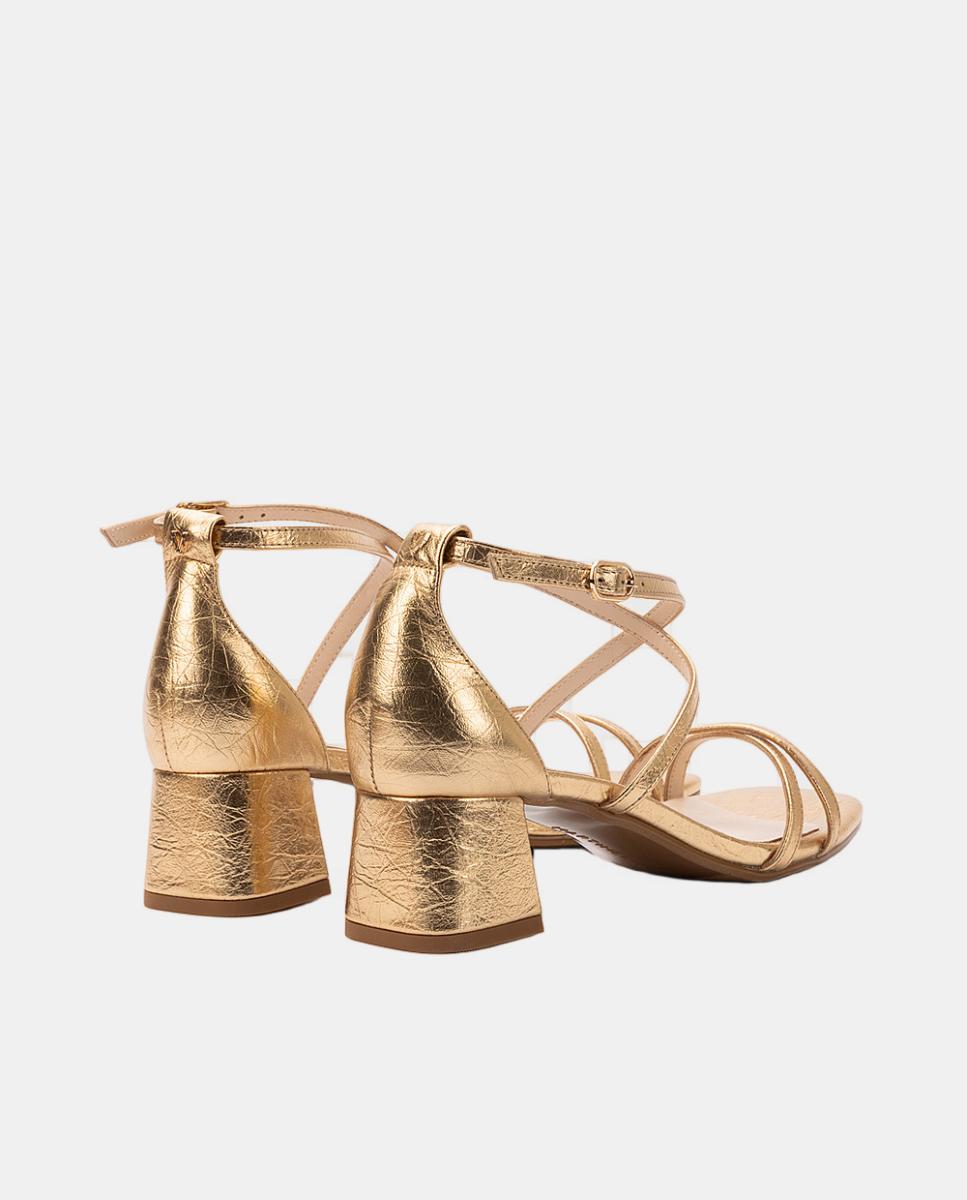 Sandálias em Pele com Tacão Ouro-3