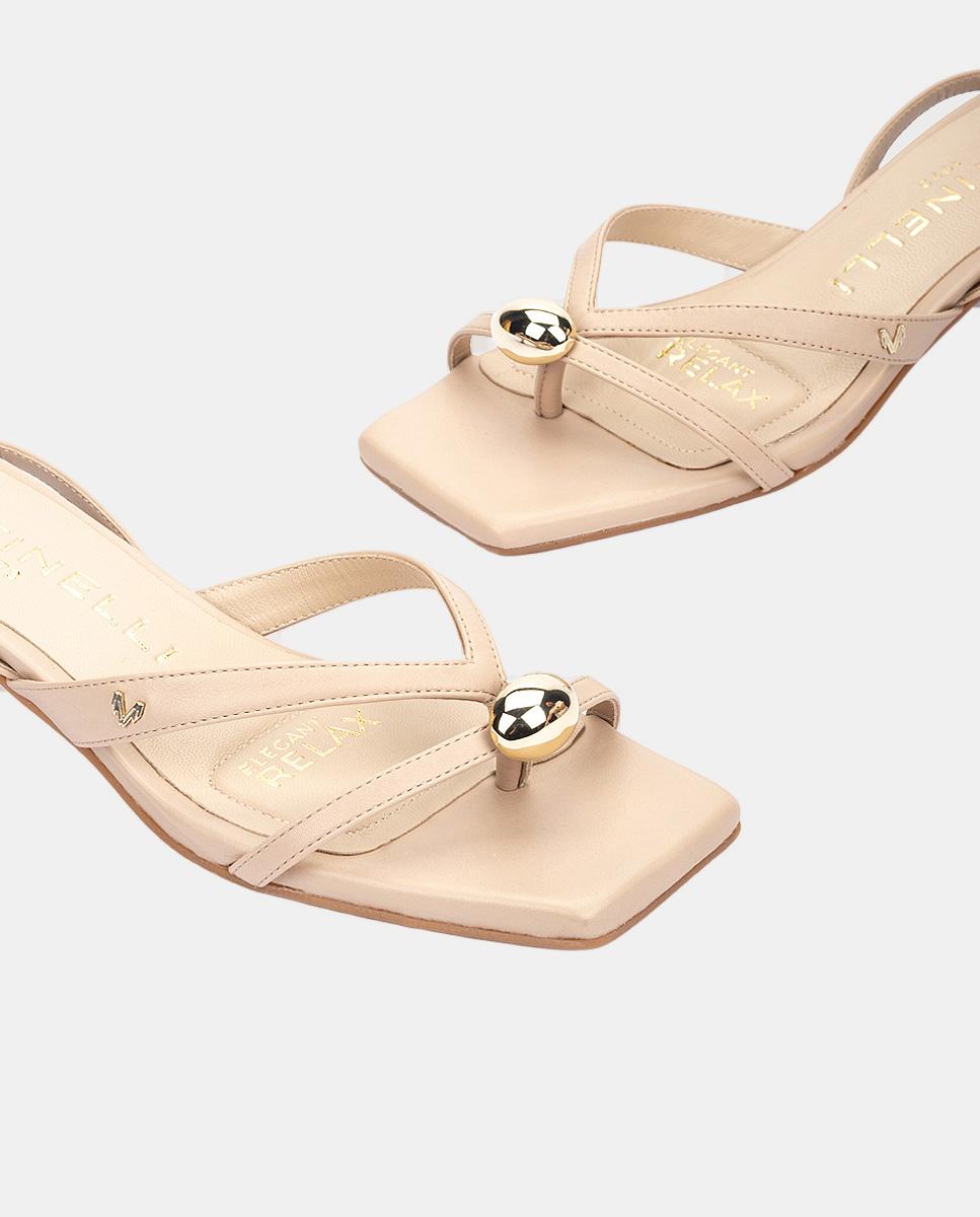 Sandálias em Pele com Tacão Nude-2