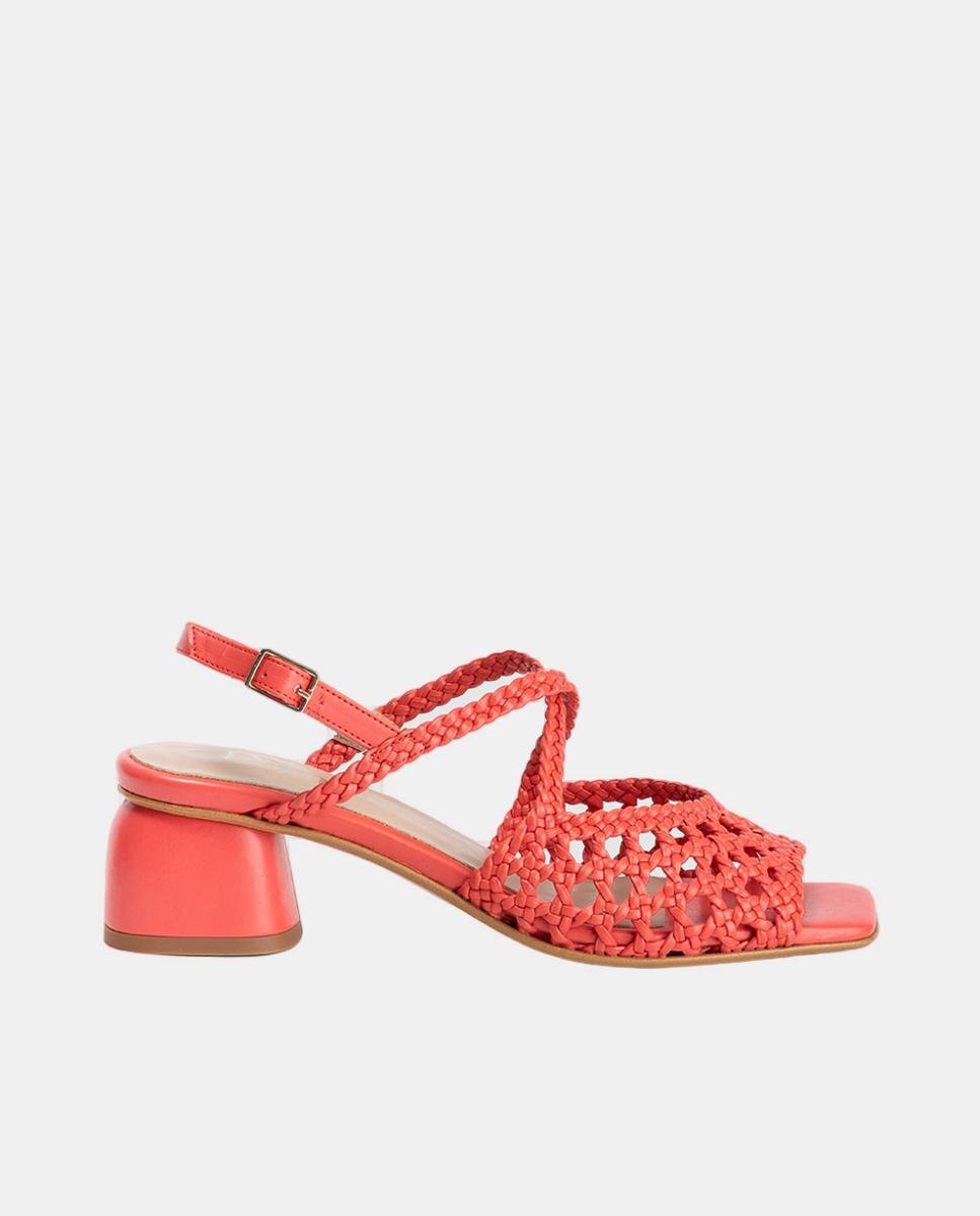 Imagem 0 de Sandálias Entrançadas