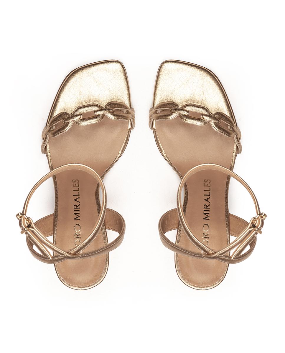 Sandalias de mujer de piel con tacón. - Pedro Miralles - Oro Oro-3