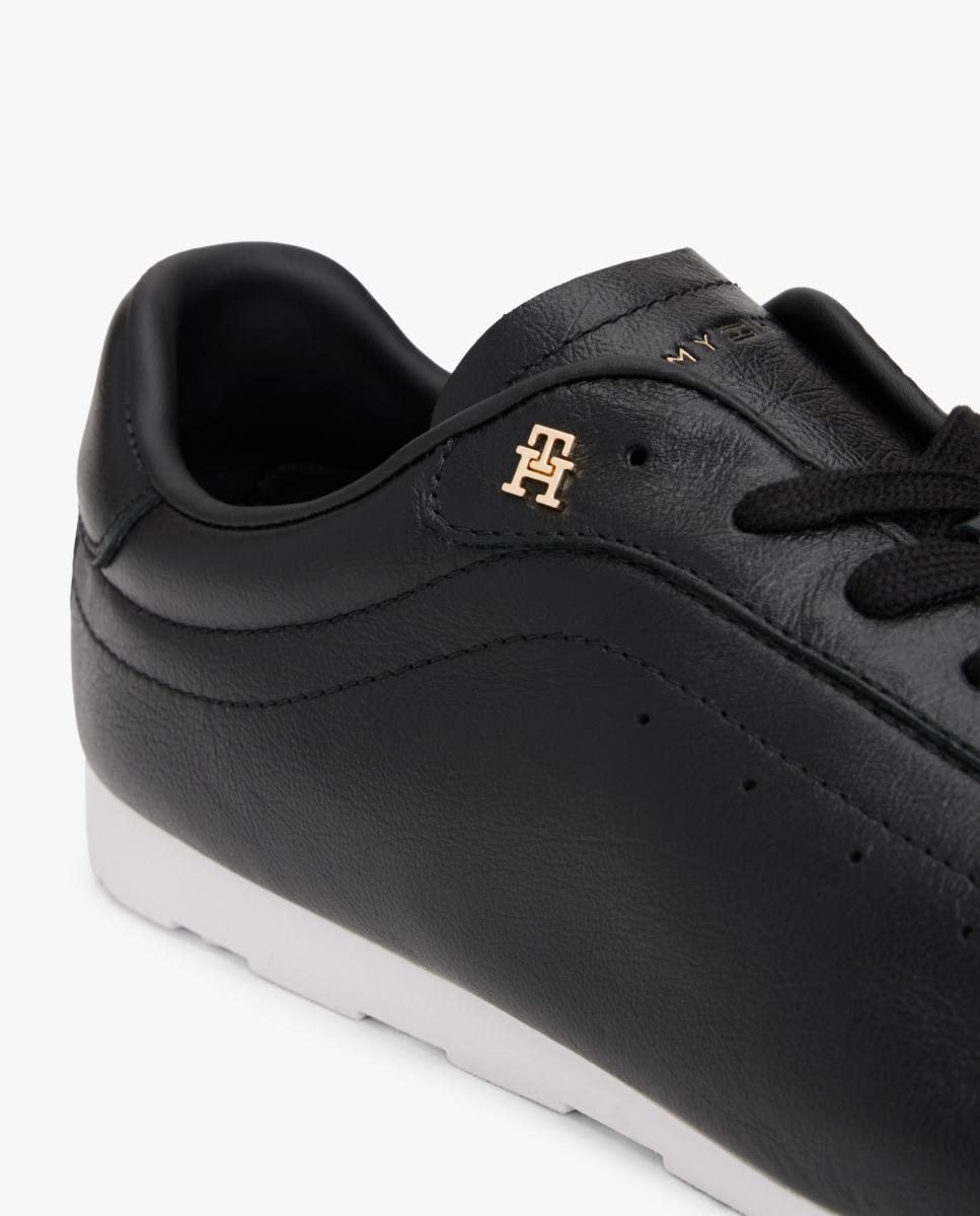 Sapatilhas em Pele Low Profile Preto-4